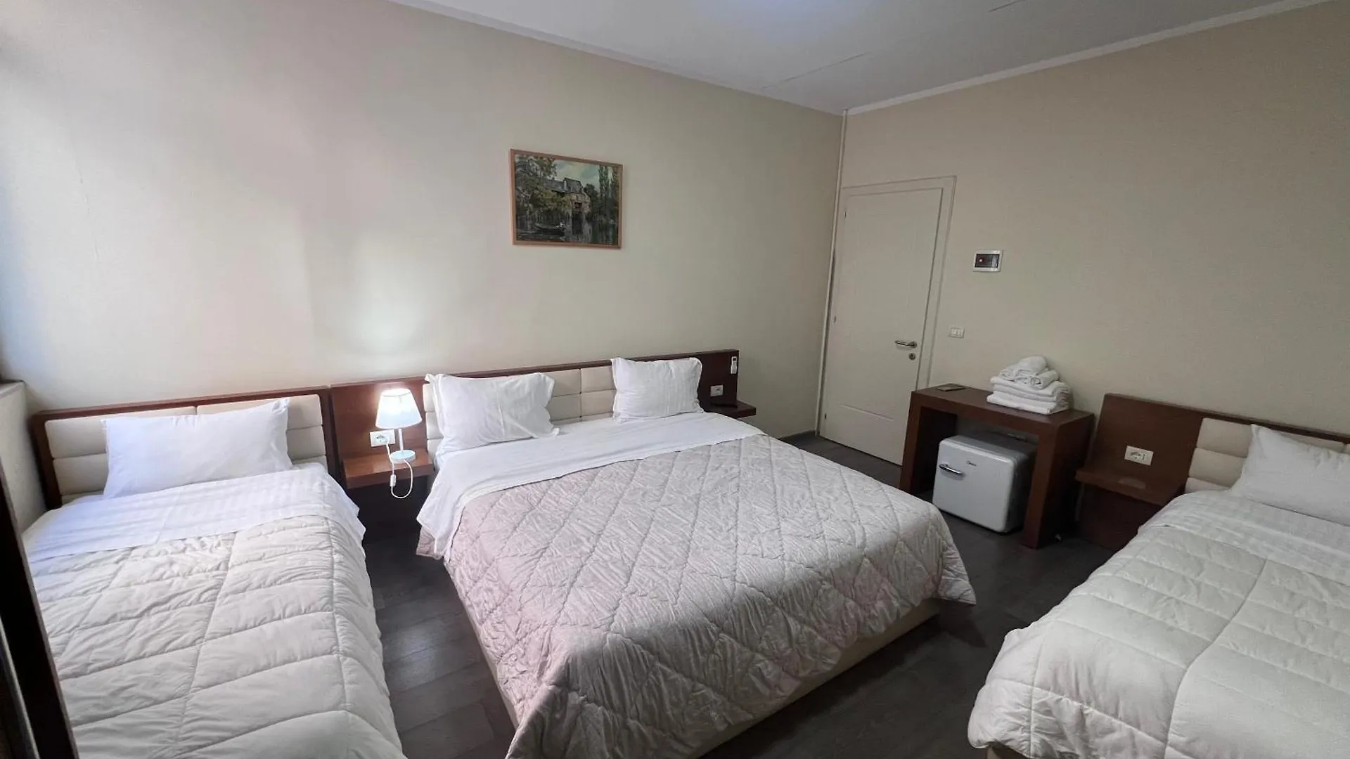***  Bobi Hotel شكودر ألبانيا