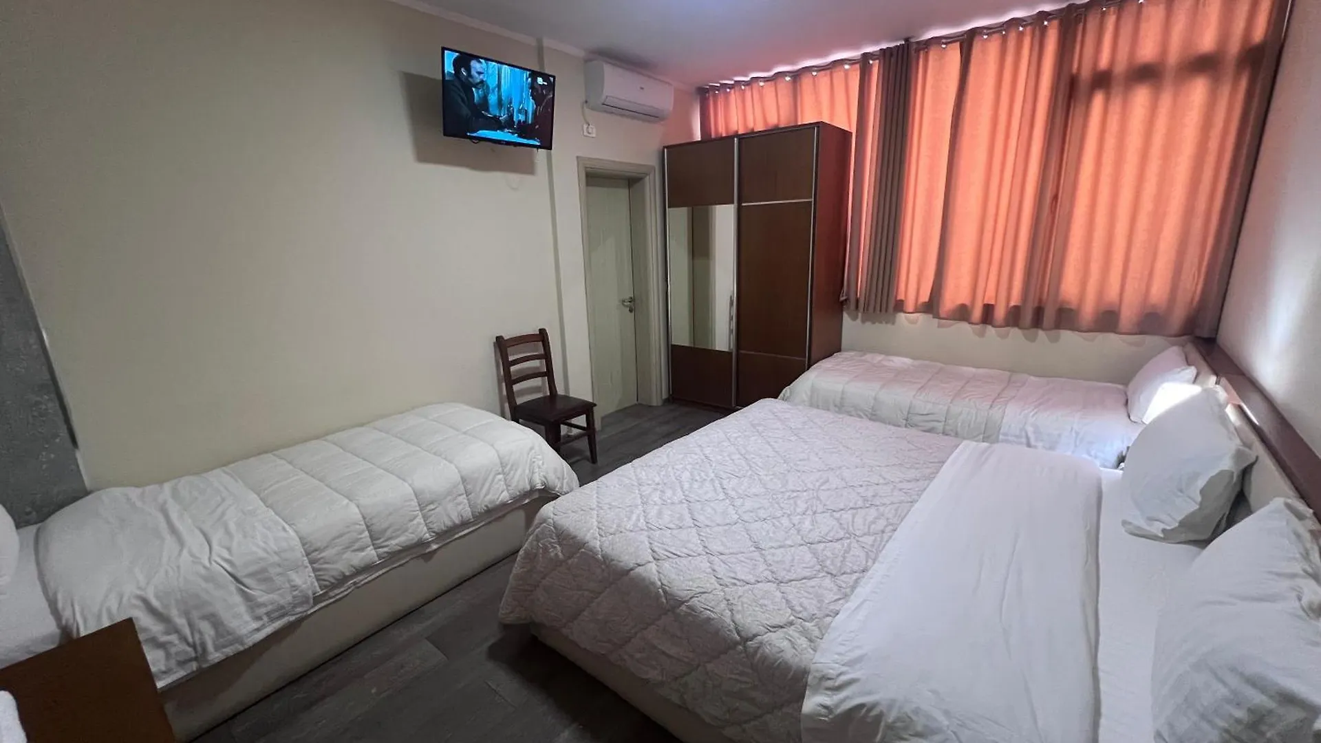Bobi Hotel Shkodër 3*,